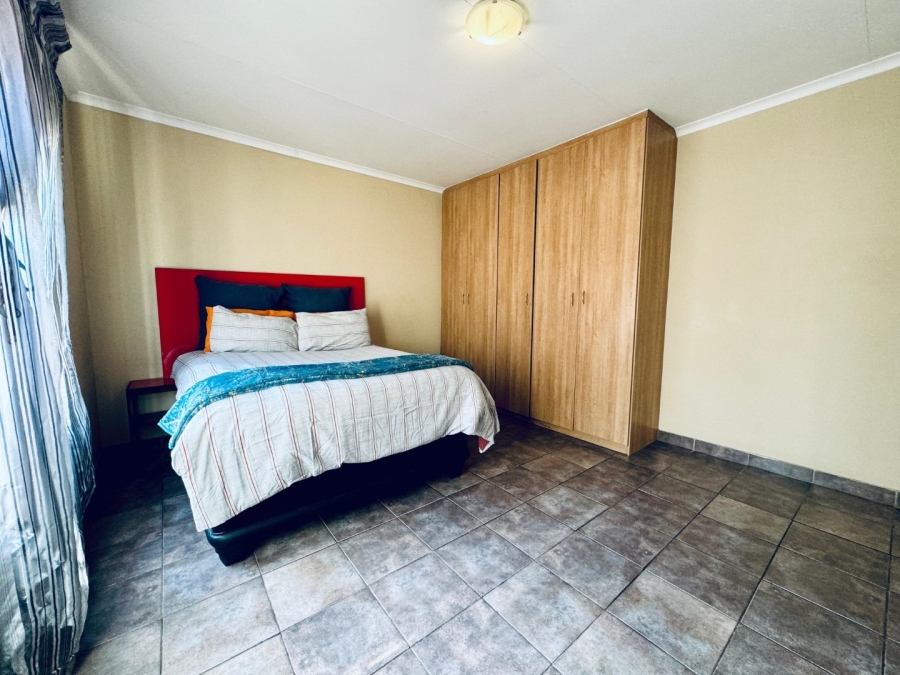 3 Bedroom Property for Sale in Waterval East North West